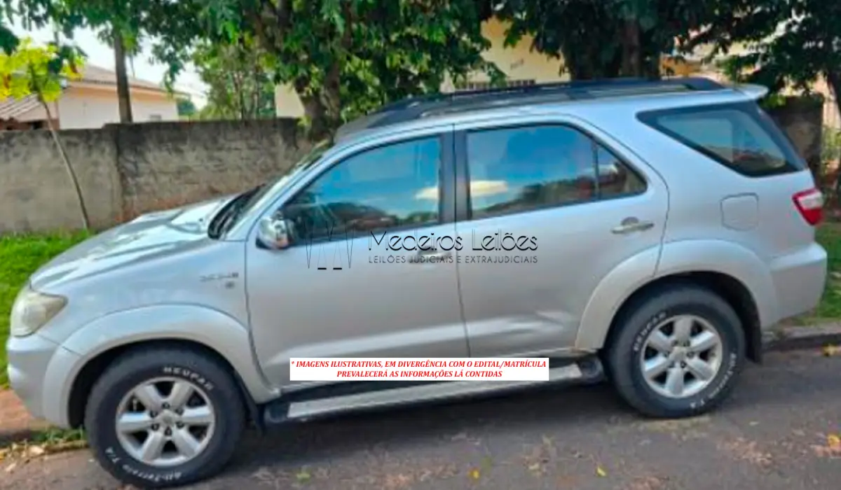 LOTE 009 - TOYOTA / HILUX SW4 SRV4X4 (2011/2011)